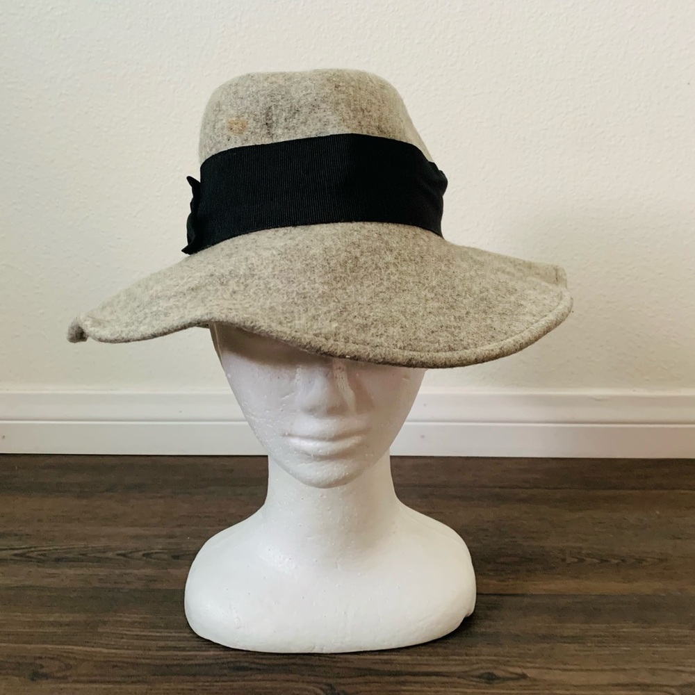 100% wool made in Italy hat